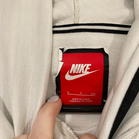 Nike High Neck Pullover - Picture 5 of 9